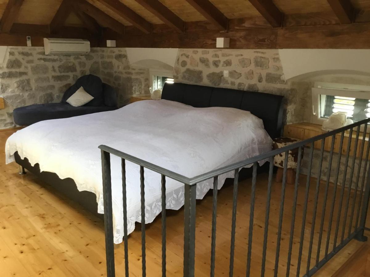 피로바츠 Stein Haus 빌라 외부 사진